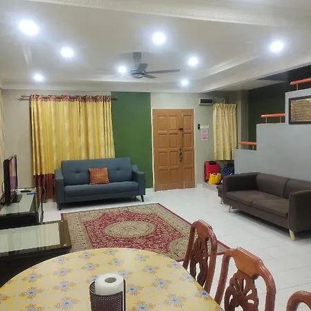 Homestay Cikgu Zedi Hulu Langat Exterior photo