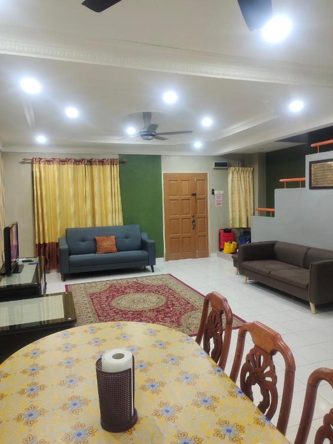 Cikgu Zedi Holiday home *