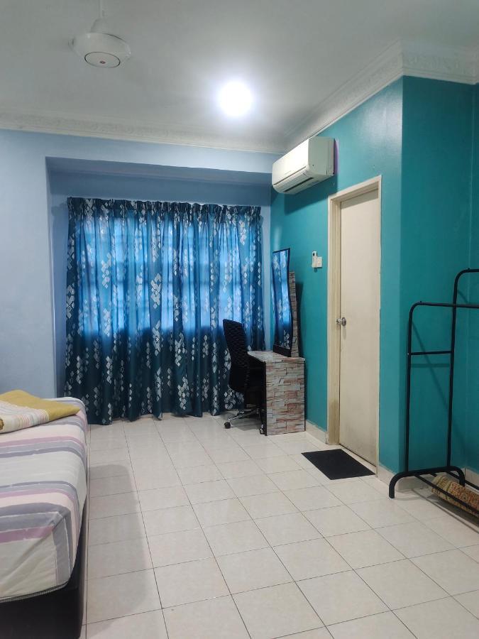 Cikgu Zedi Rumah percutian Hulu Langat
